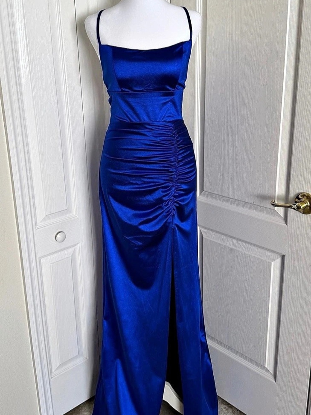 Windsor Rya Satin Lace-Up Mermaid Formal Dress Blue Small